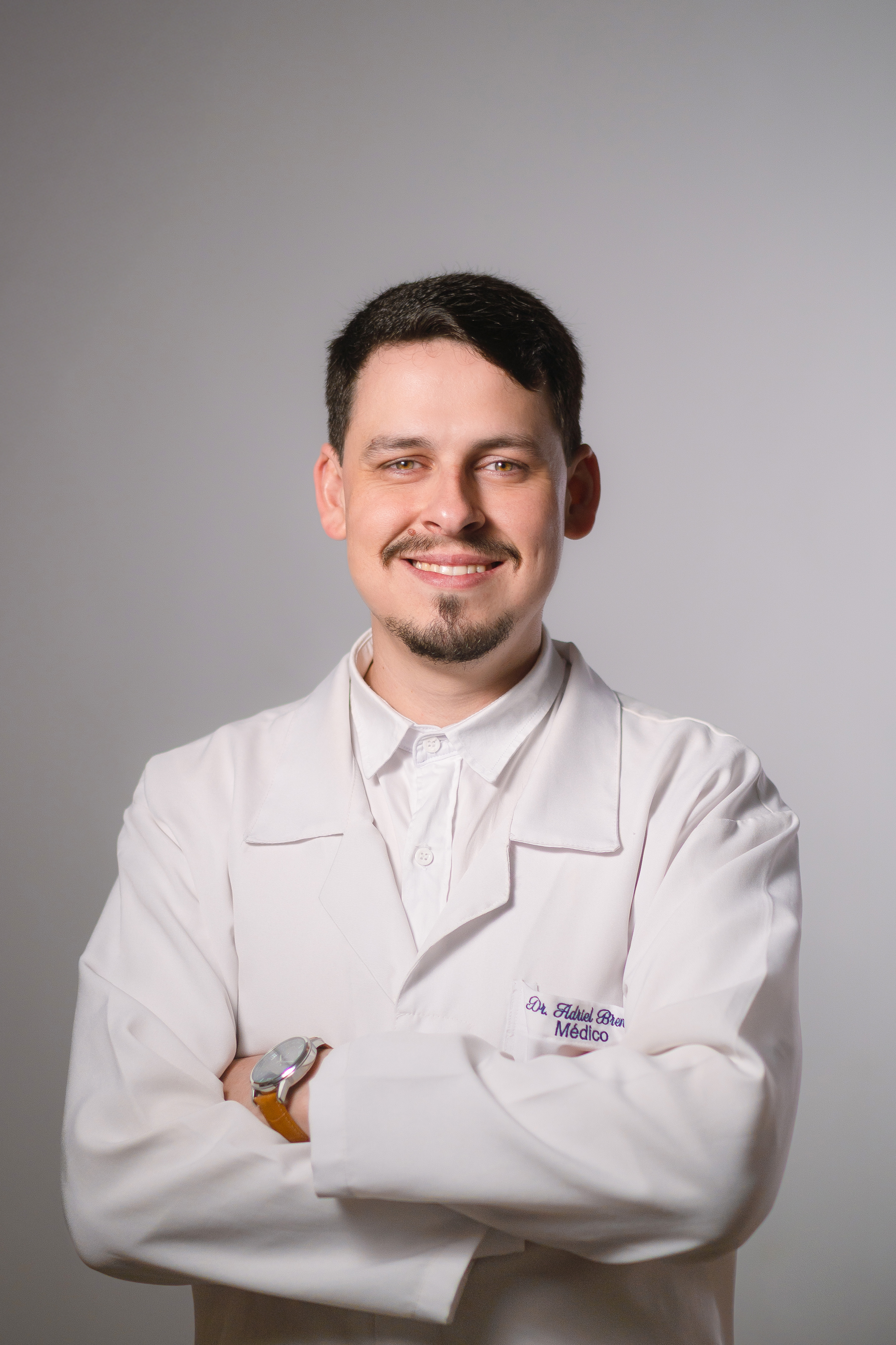 Dr. Adriel Brenno - Médico Ultrassonografista